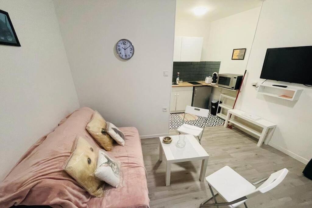 Studio Confortable - Montmartre - Republique - Anvers - 2 Pers Paris Bagian luar foto